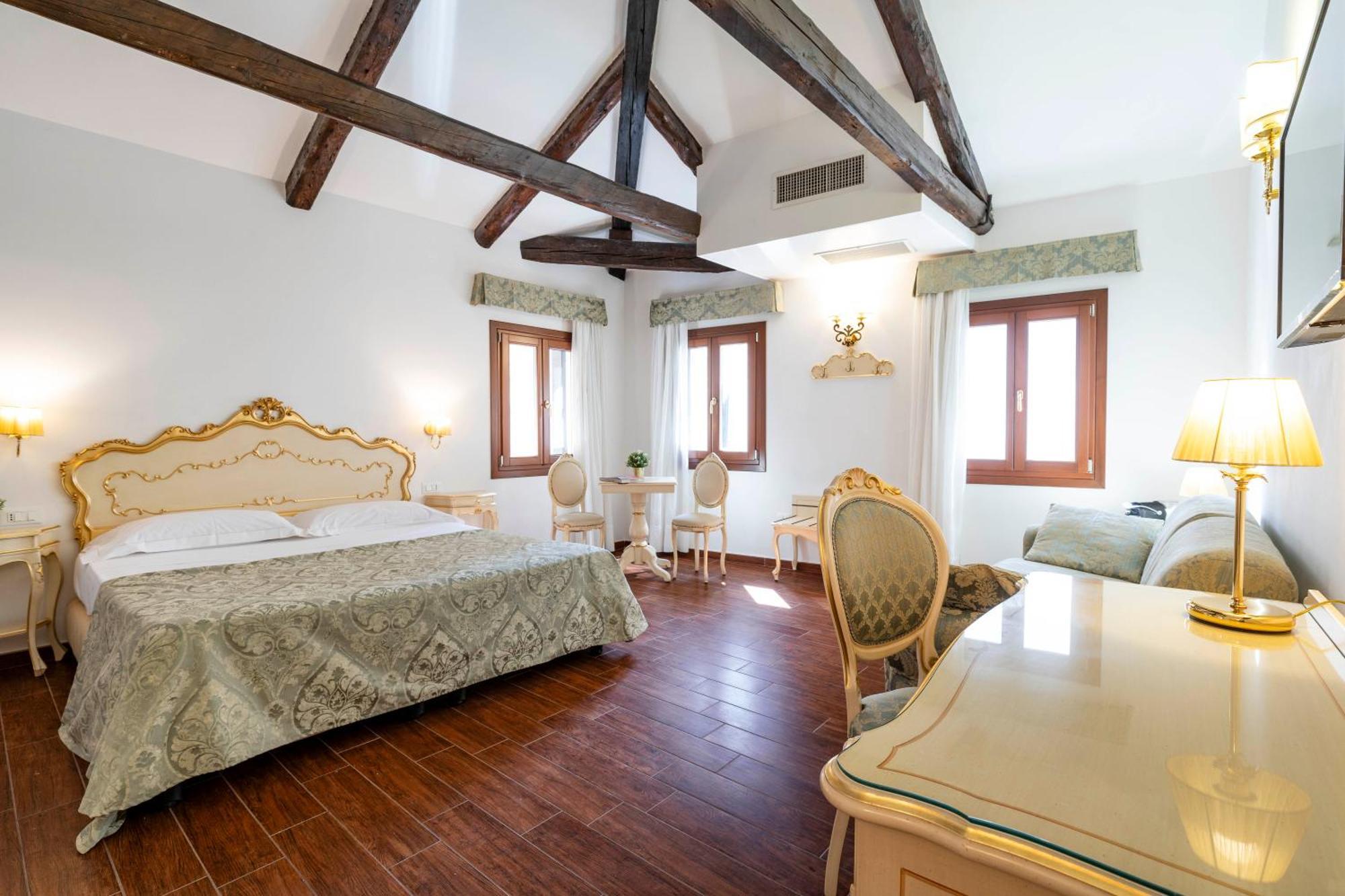 Casa Marsilli Hotel เวนิส ภายนอก รูปภาพ