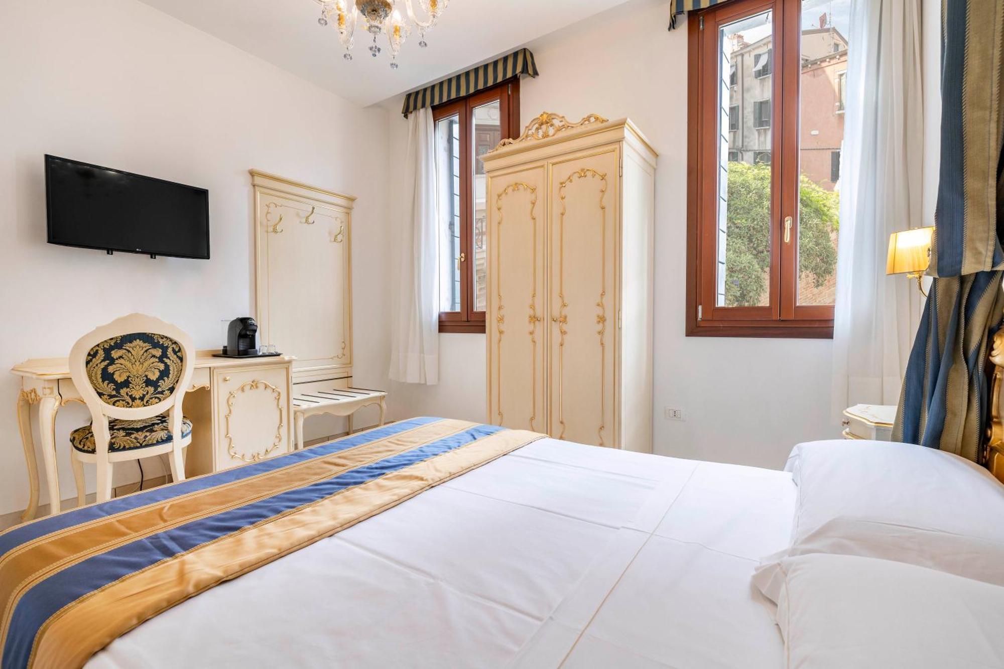Casa Marsilli Hotel เวนิส ภายนอก รูปภาพ